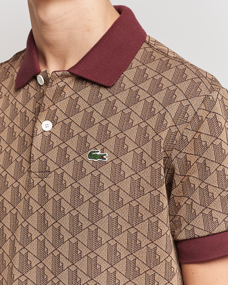 Uomini | Polo | Lacoste | Classic Fit Monogram Polo Viennese/Expresso