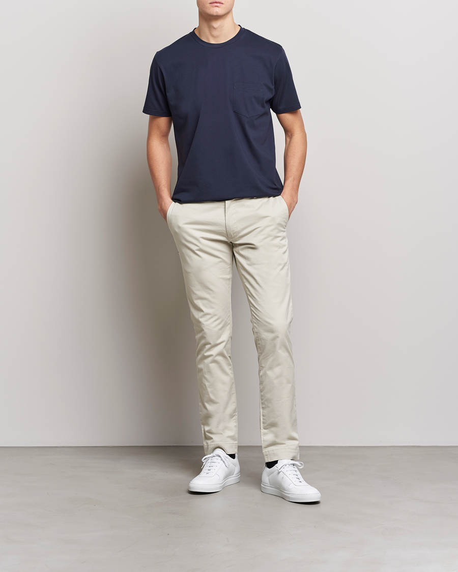 Uomini | T-shirt | Sunspel | Riviera Pocket Crew Neck T-Shirt Navy