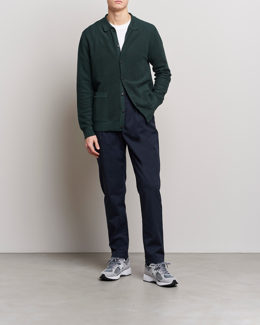 Uomini | Pantaloni | Sunspel | Pleated Stretch Cotton Twill Chino Navy