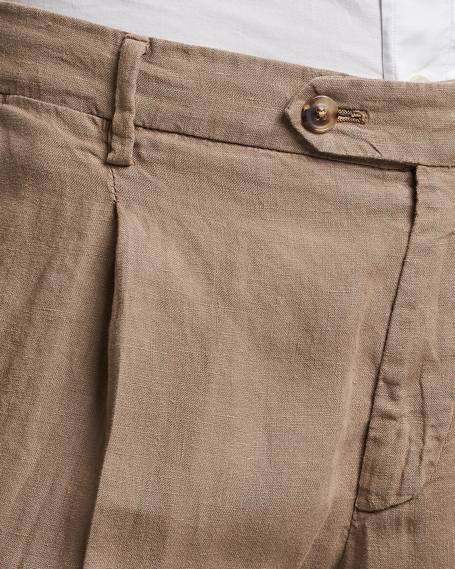 Uomini | Pantaloni | Lardini | Pleated Linen Trousers Beige