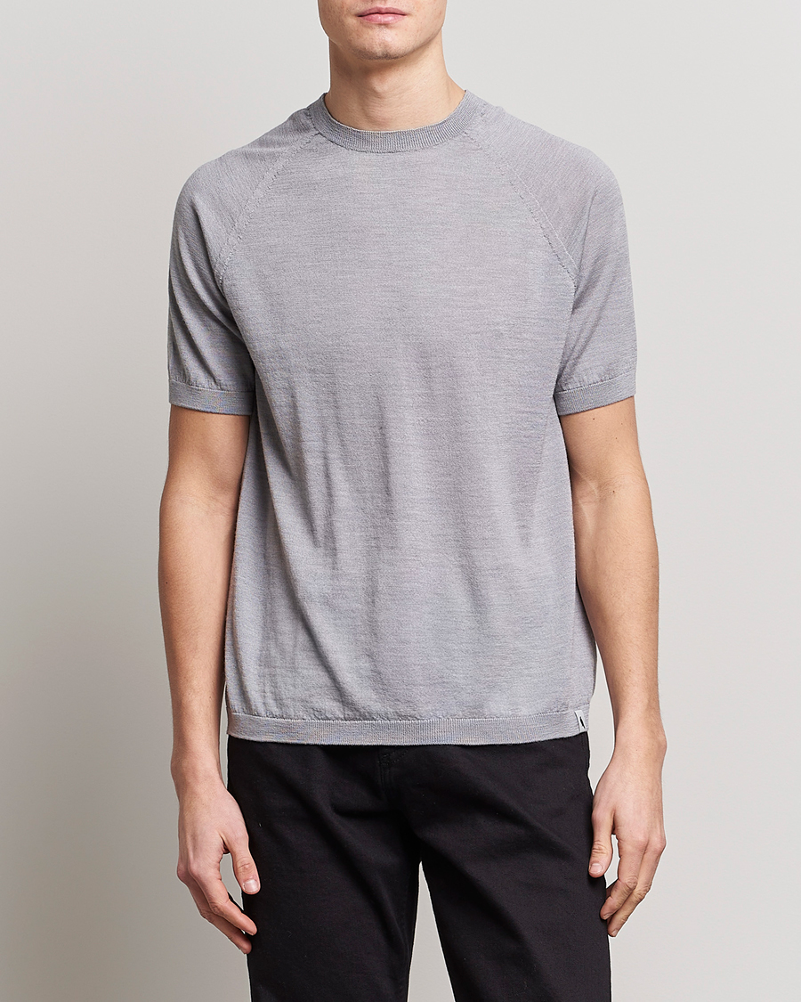 Uomini | T-shirt | Peregrine | Knitted Wool T-Shirt Light Grey