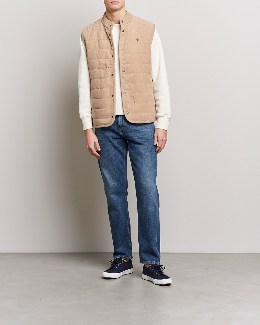 Uomini | Gilet | Morris | Woburn Baby Cord Vest Beige