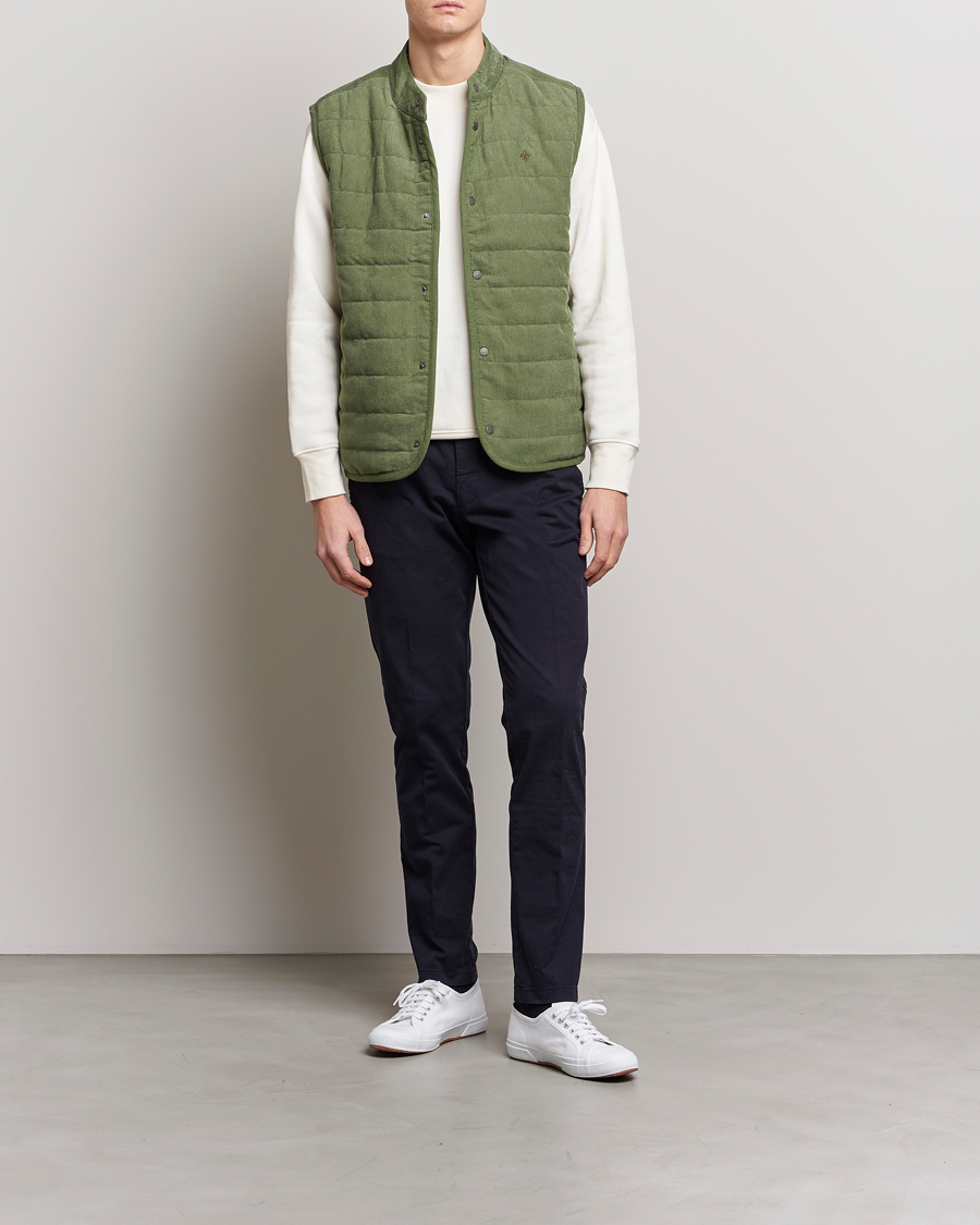 Uomini | Gilet | Morris | Woburn Baby Cord Vest Sage Green