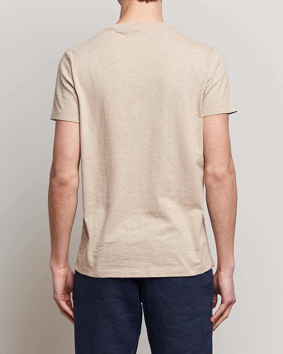 Uomini | T-shirt | Morris | Lily Slub Pocket Crew Neck Tee Beige