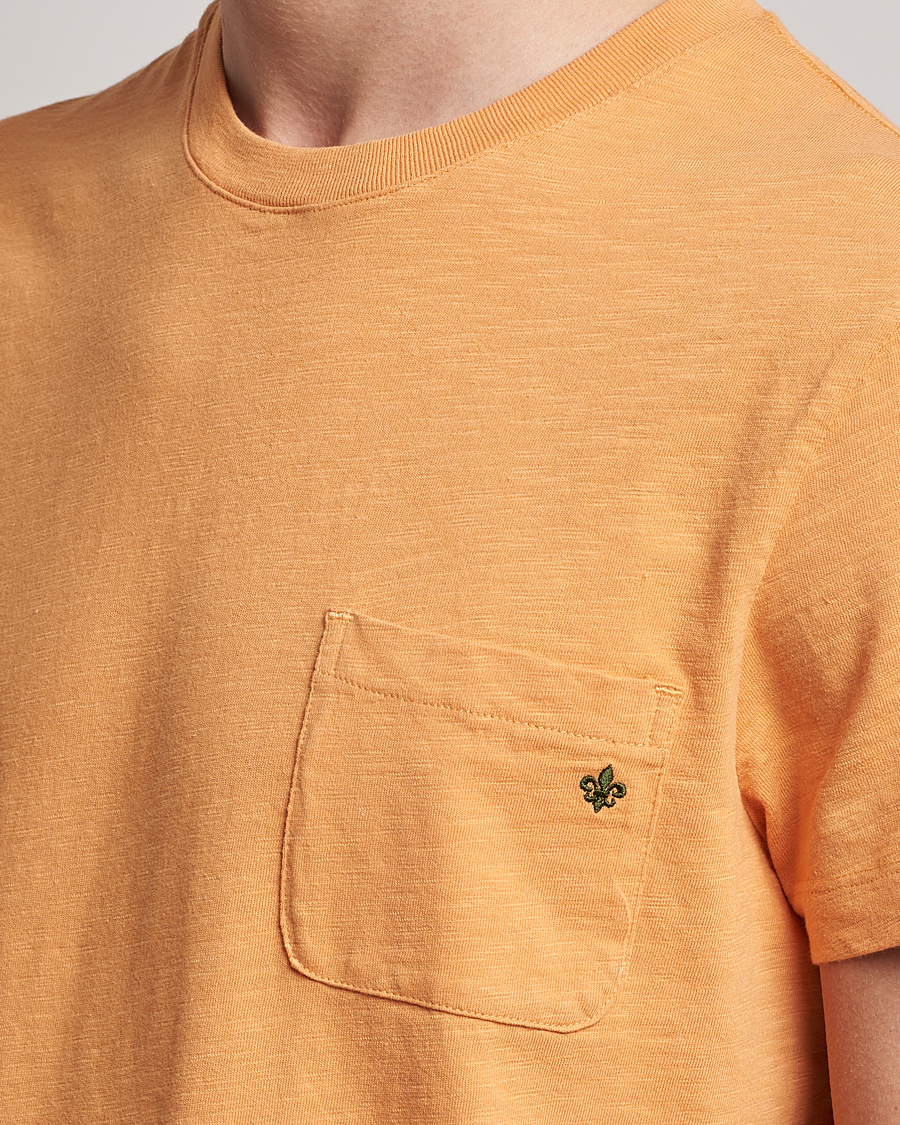 Uomini | T-shirt | Morris | Lily Slub Pocket Crew Neck Tee Orange
