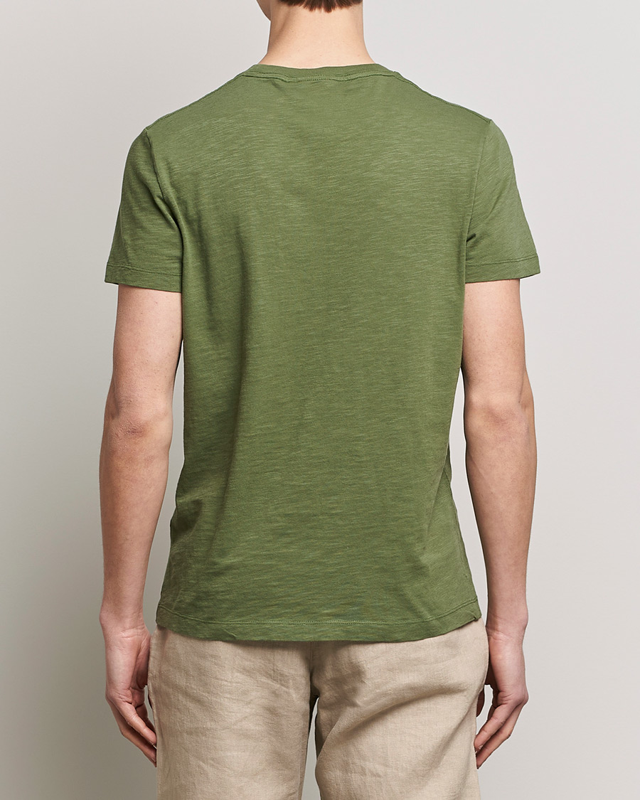 Uomini | T-shirt | Morris | Lily Slub Pocket Crew Neck Tee Olive