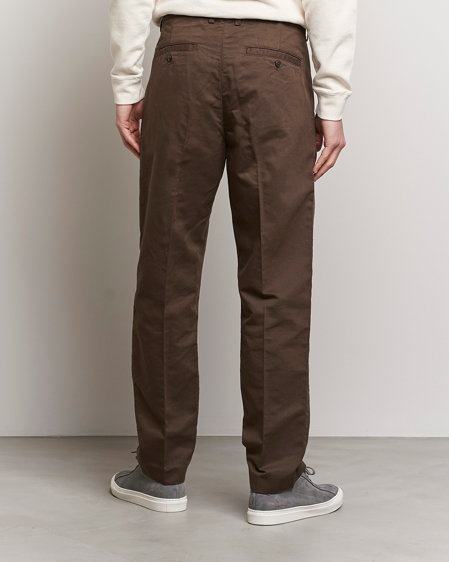 Uomini | Pantaloni | NN07 | Fritz Pleated Trousers Brown