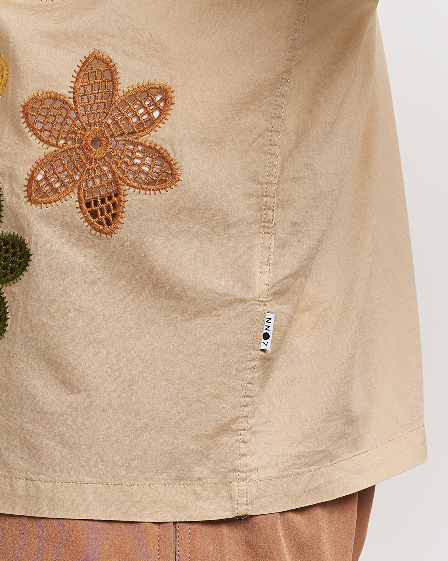 Uomini | Camicie | NN07 | Julio Flower Short Sleeve Shirt Cream