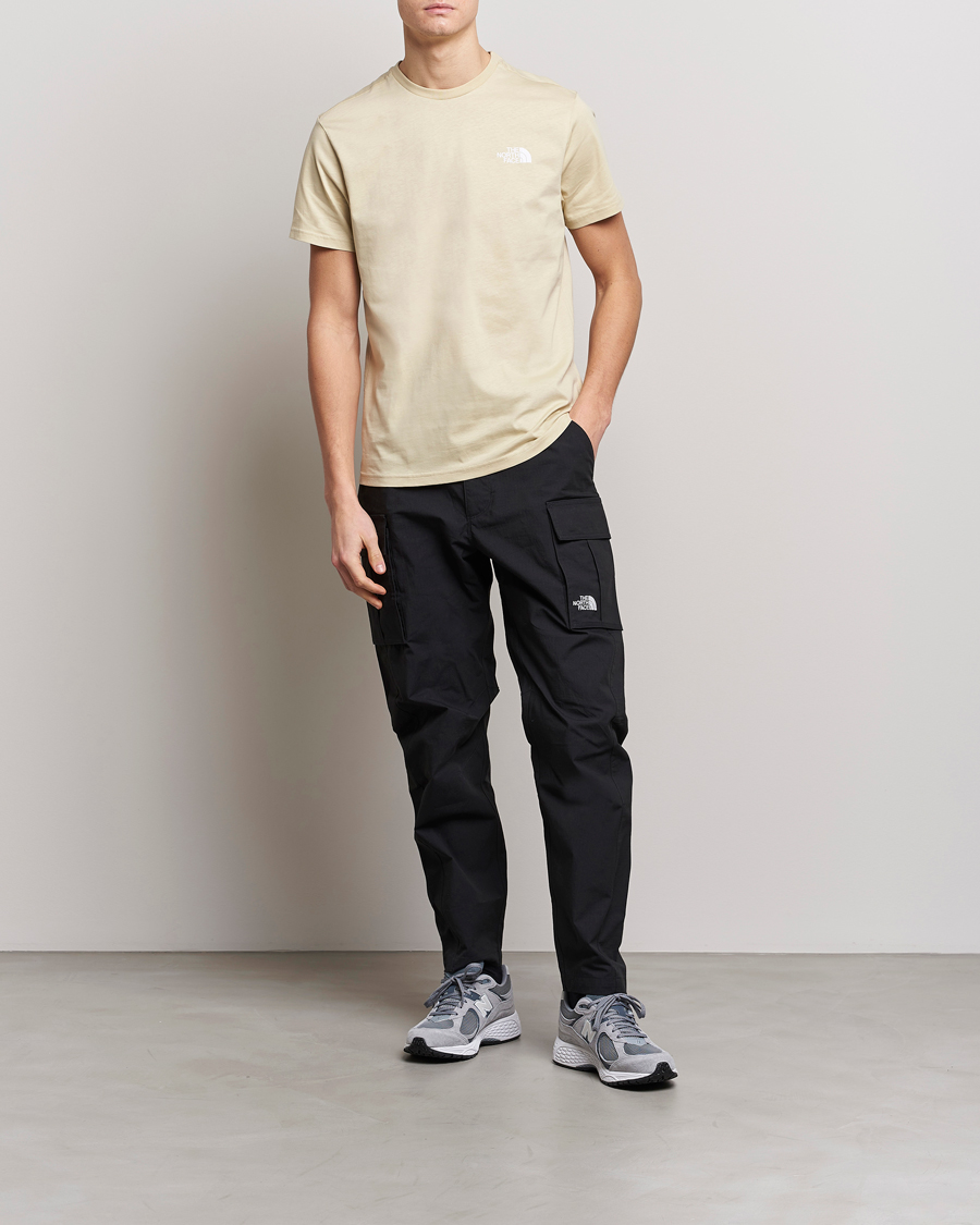 Uomini | T-shirt | The North Face | Simple Dome T-Shirt Gravel
