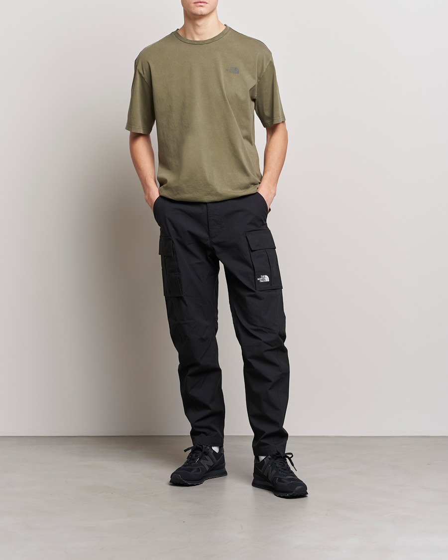 Uomini | T-shirt | The North Face | Heritage Dyed T-Shirt New Taupe Green