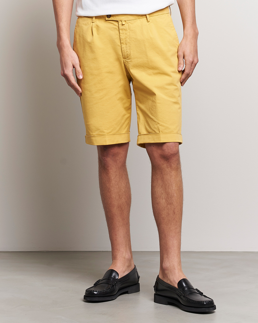 Uomini | Pantaloncini | Briglia 1949 | Pleated Cotton Shorts Yellow