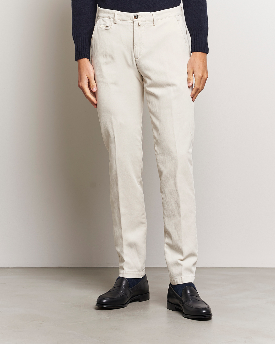 Uomini | Pantaloni | Briglia 1949 | Slim Fit Diagonal Cotton Stretch Trousers Cream