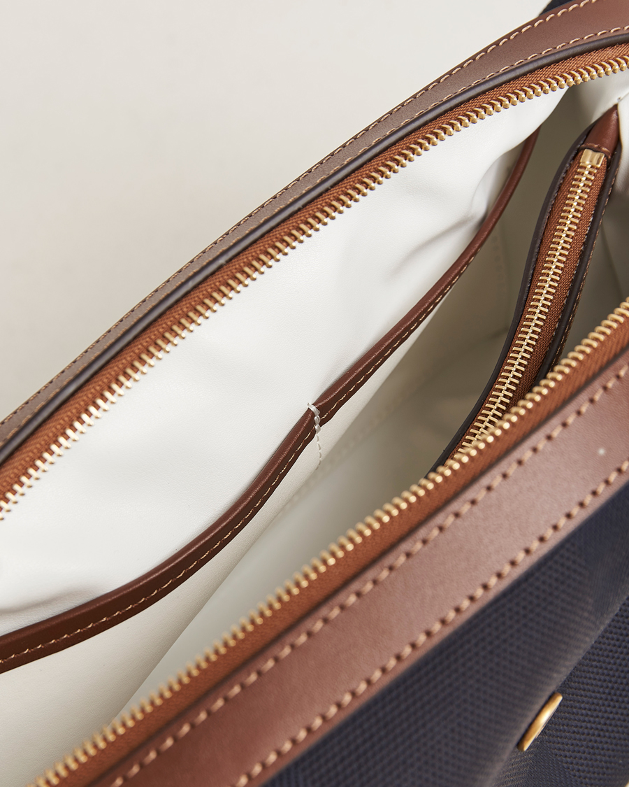 Uomini | Mismo M/S Nylon Washbag Pioneer Blue/Cuoio | Mismo | M/S Nylon Washbag Pioneer Blue/Cuoio