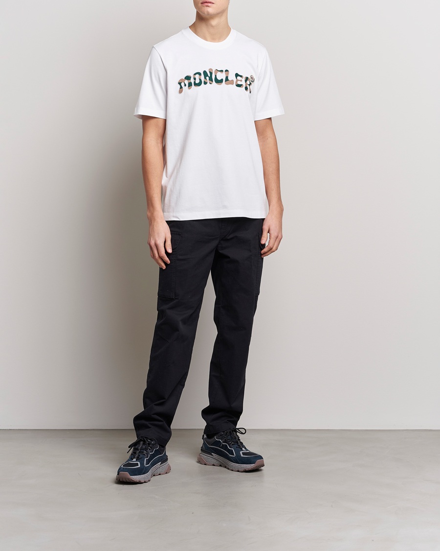 Uomini | T-shirt | Moncler | Camouflage Lettering T-Shirt White