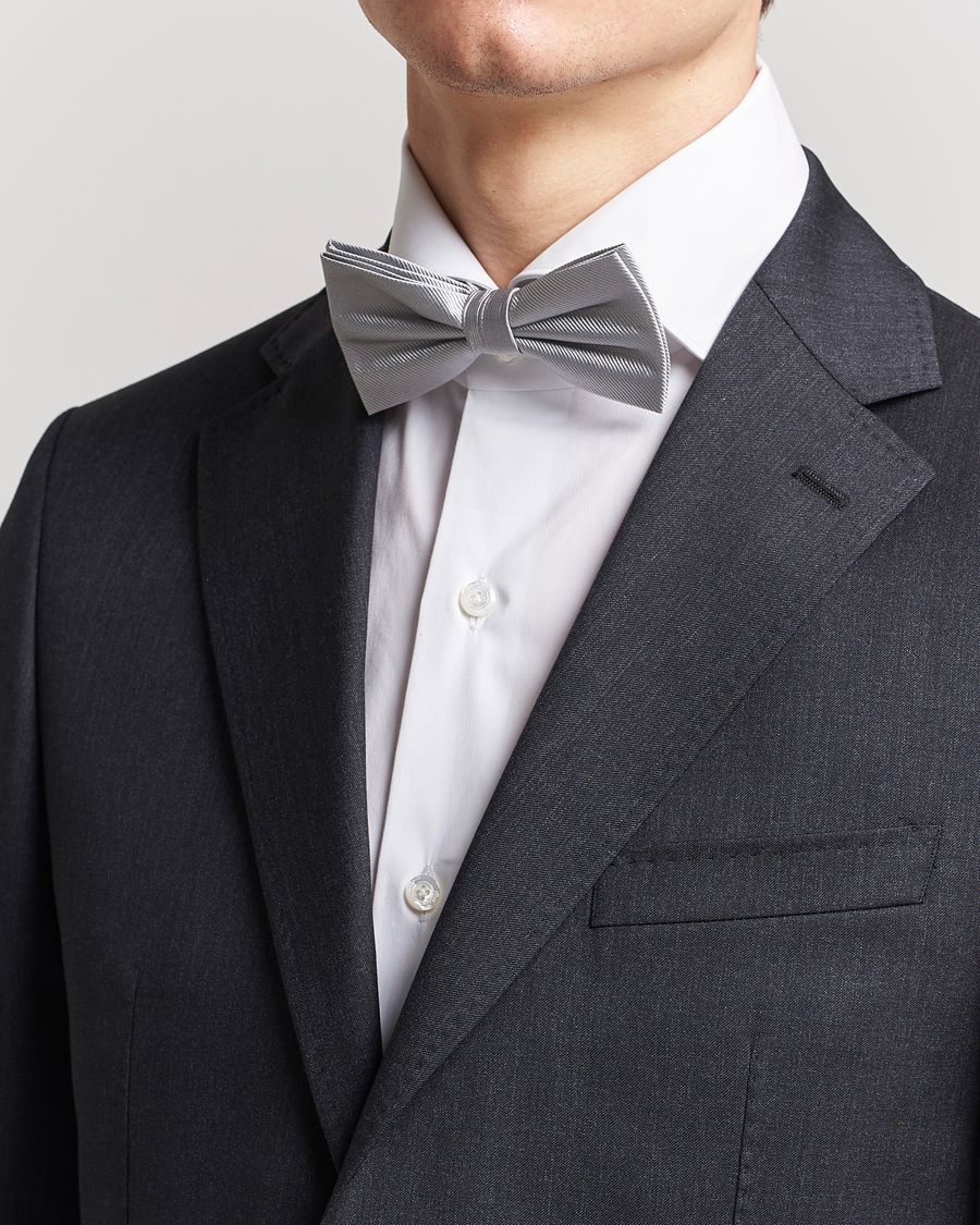 Uomini | Amanda Christensen Pre Tie Silk Silver | Amanda Christensen | Pre Tie Silk Silver