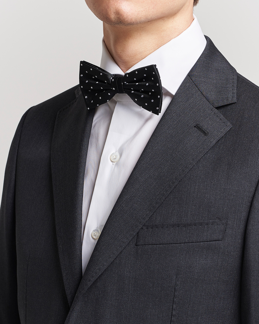 Uomini | Amanda Christensen Dot Pre Tie Silk Black/White | Amanda Christensen | Dot Pre Tie Silk Black/White