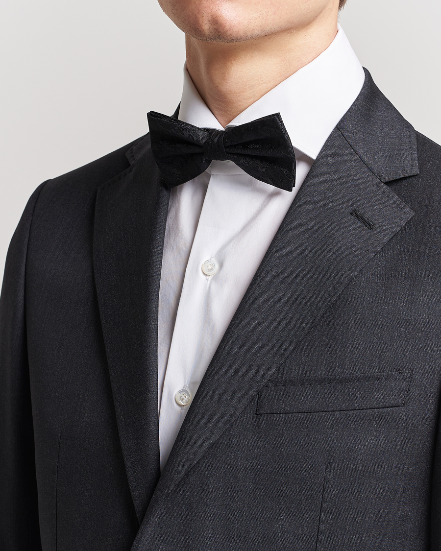 Uomini | Amanda Christensen Tonal Paisley Pre Tie Silk Black | Amanda Christensen | Tonal Paisley Pre Tie Silk Black