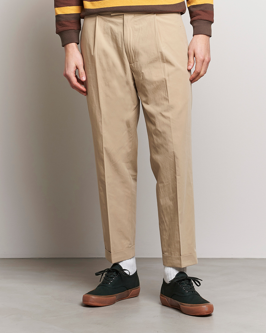 Uomini | Pantaloni | BEAMS PLUS | Comfort Cloth Travel Trousers Beige