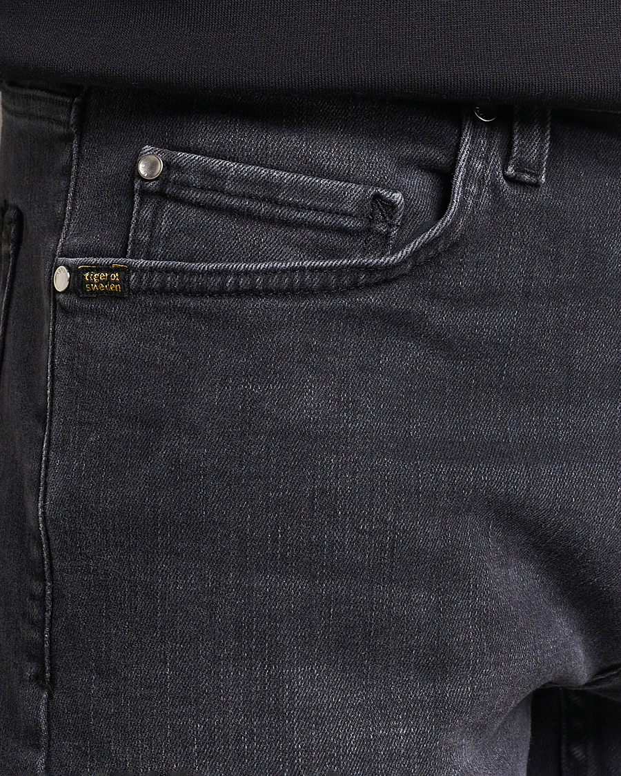 Uomini | Jeans | Tiger of Sweden | Pistolero Stretch Cotton Jeans Black