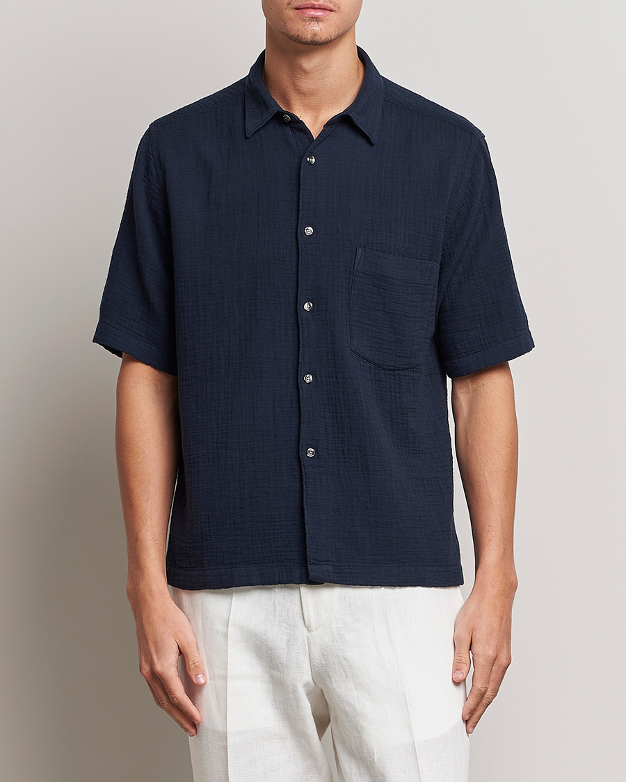 Uomini | Camicie | Oscar Jacobson | Short Sleeve City Crepe Cotton Shirt Navy