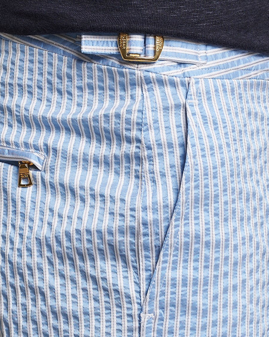 Uomini | Costumi da bagno | Orlebar Brown | Bulldog Classic Stripe Swimshorts White/Light Island Sky