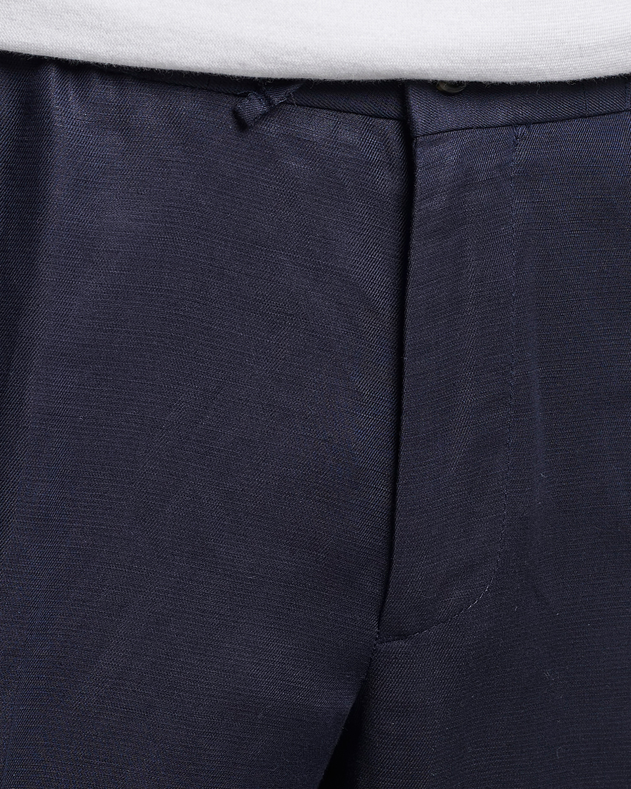 Uomini | Pantaloni | J.Lindeberg | Baron Tencel/Linen Trousers Navy