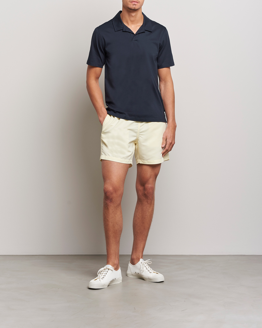 Uomini | Costumi da bagno | J.Lindeberg | Banks Solid Swimshorts Pear Sorbet