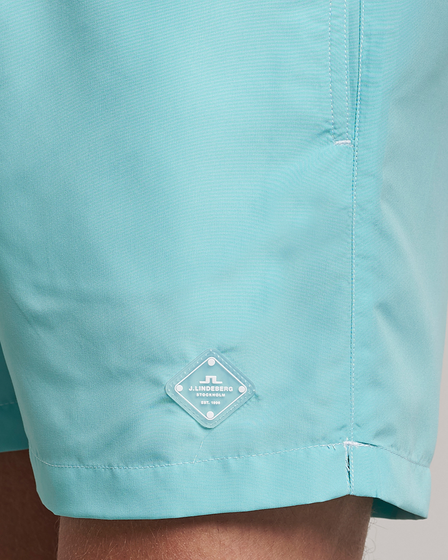 Uomini | Costumi da bagno | J.Lindeberg | Banks Solid Swimshorts Aqua Splash