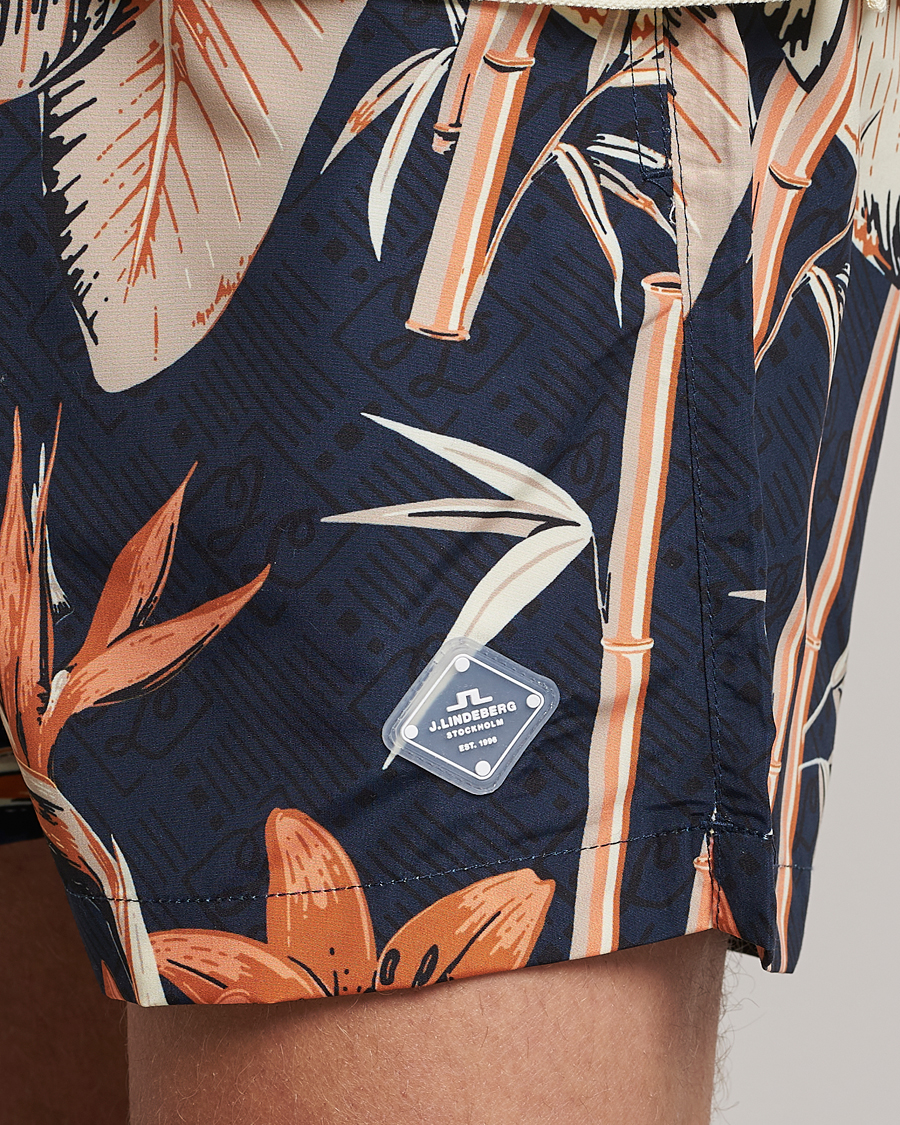 Uomini | Costumi da bagno | J.Lindeberg | Banks Tropical Swimshorts Navy