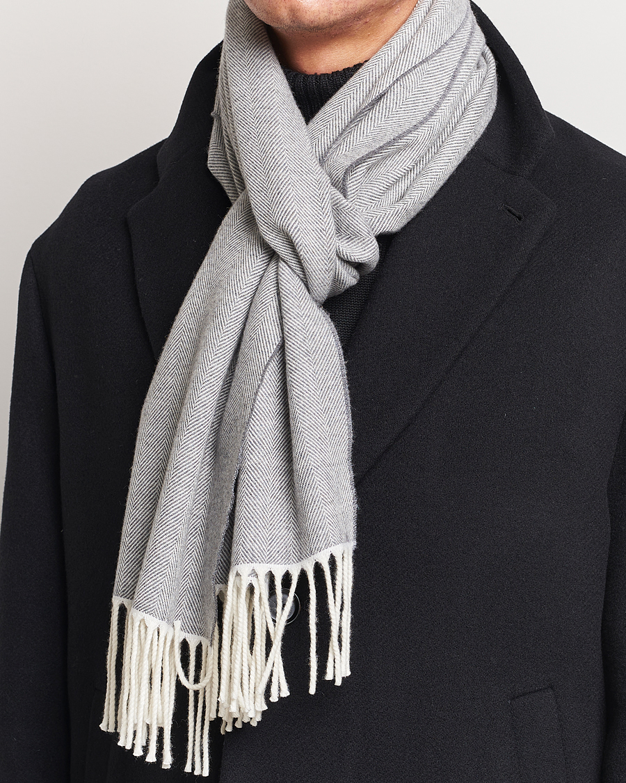 Uomini | Canali Herringbone Wool Scarf Light Grey | Canali | Herringbone Wool Scarf Light Grey