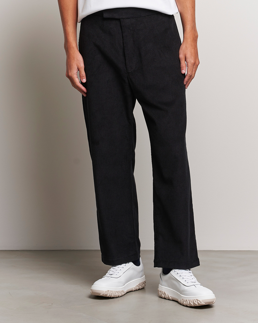 Uomini | Pantaloni | Thom Browne | Straight Cropped Corduroy Trousers Black
