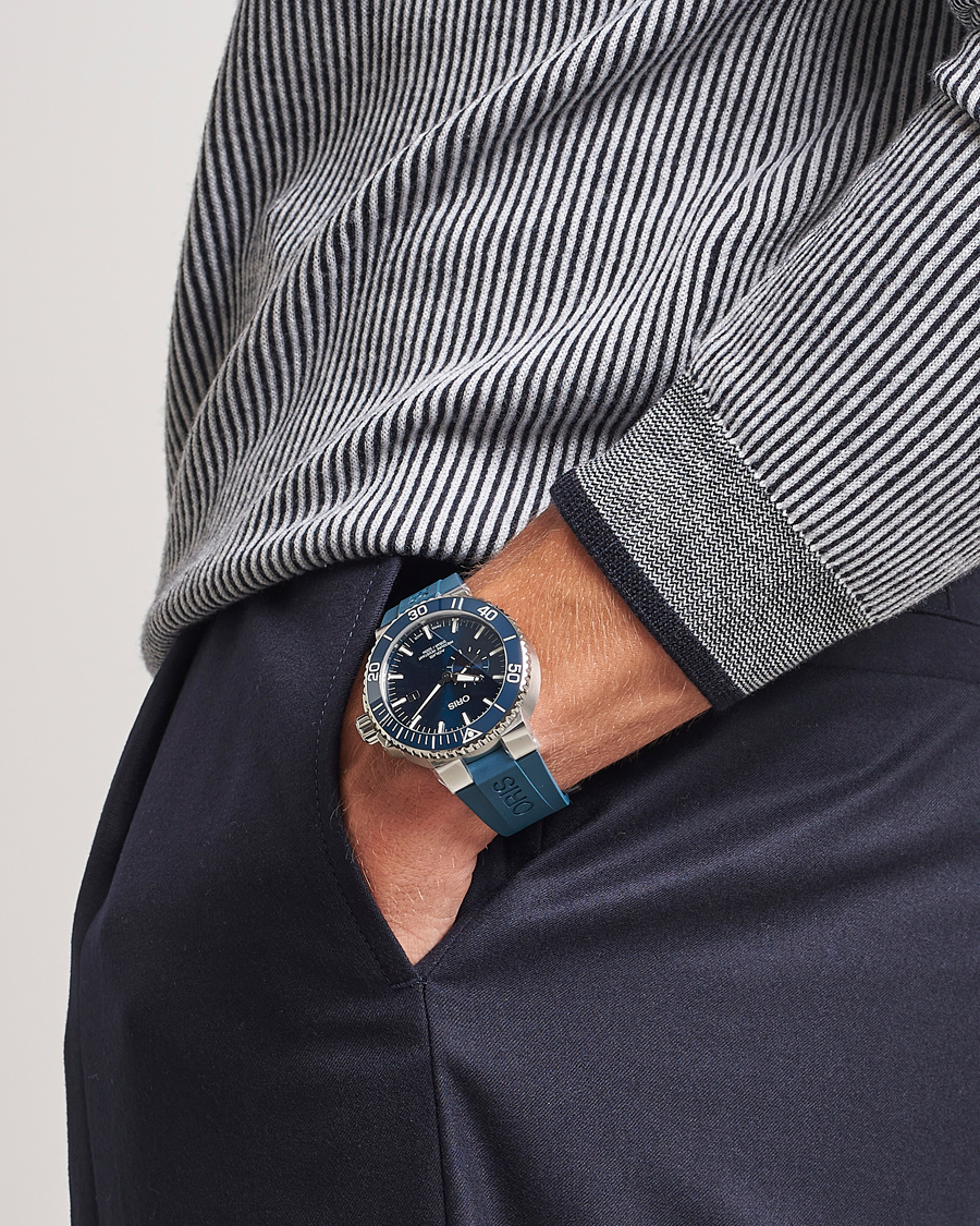Uomini | Oris Aquis Small Second 45,5mm Rubber Bracelet Blue | Oris | Aquis Small Second 45,5mm Rubber Bracelet Blue