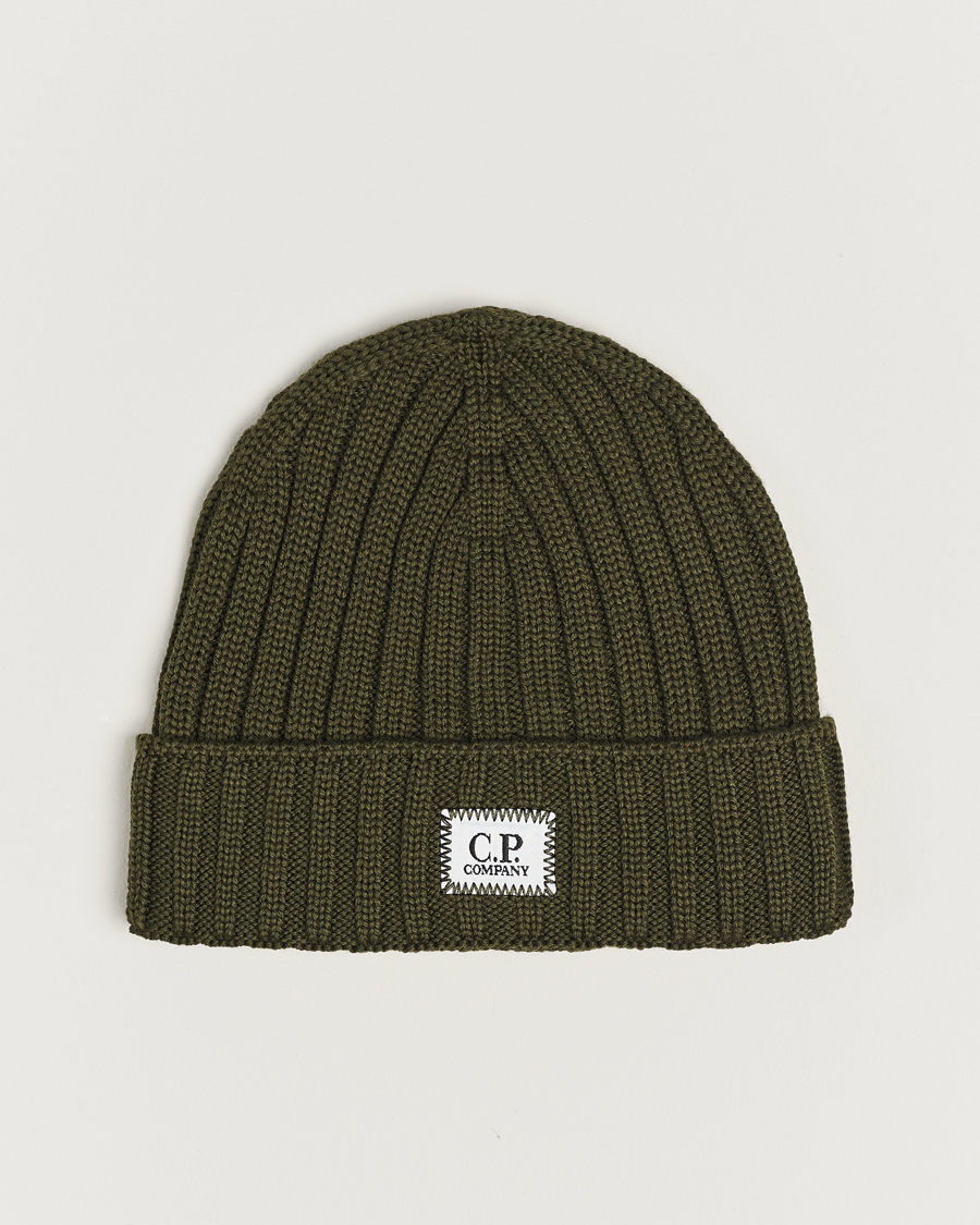 Uomini | C.P. Company Knitted Merino Logo Beanie Olive | C.P. Company | Knitted Merino Logo Beanie Olive