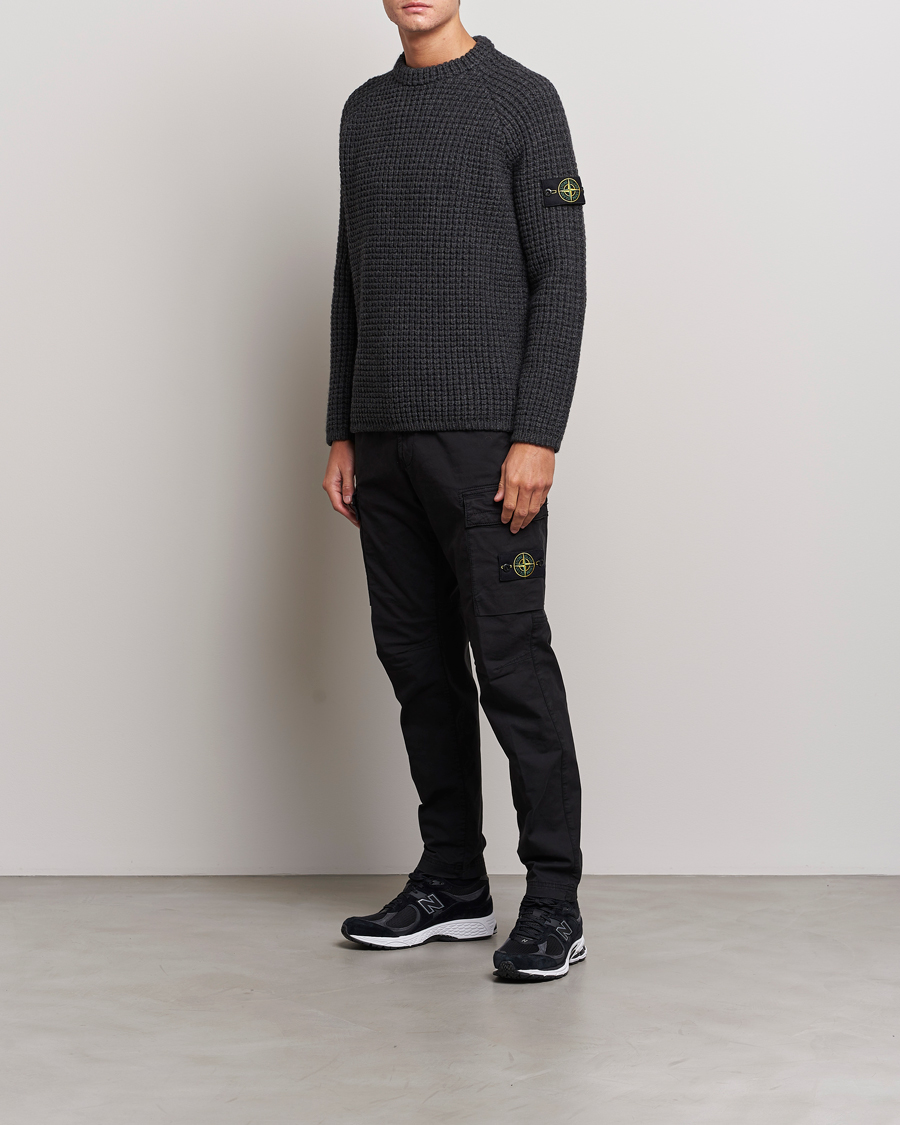 Uomini | Pantaloni | Stone Island | Stretch Cotton Gabardine Trousers Black