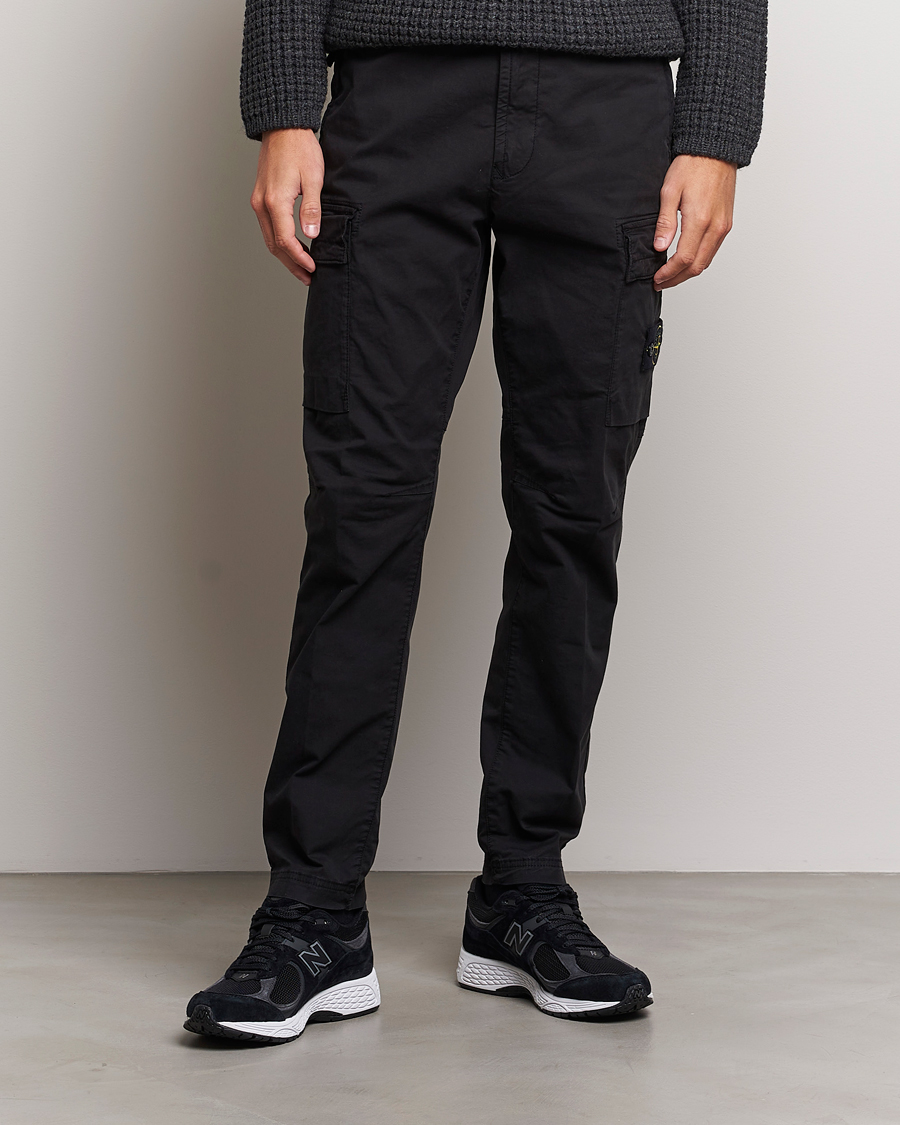 Uomini | Pantaloni | Stone Island | Stretch Cotton Gabardine Trousers Black