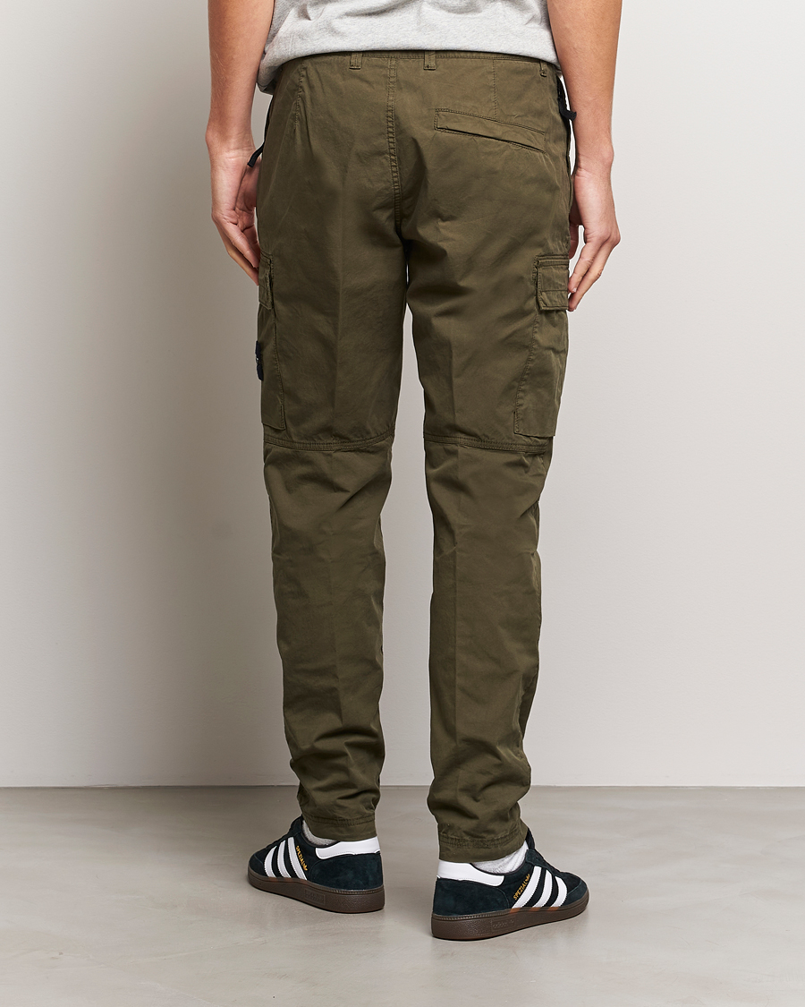 Uomini | Pantaloni | Stone Island | Stretch Cotton Gabardine Trousers Olive