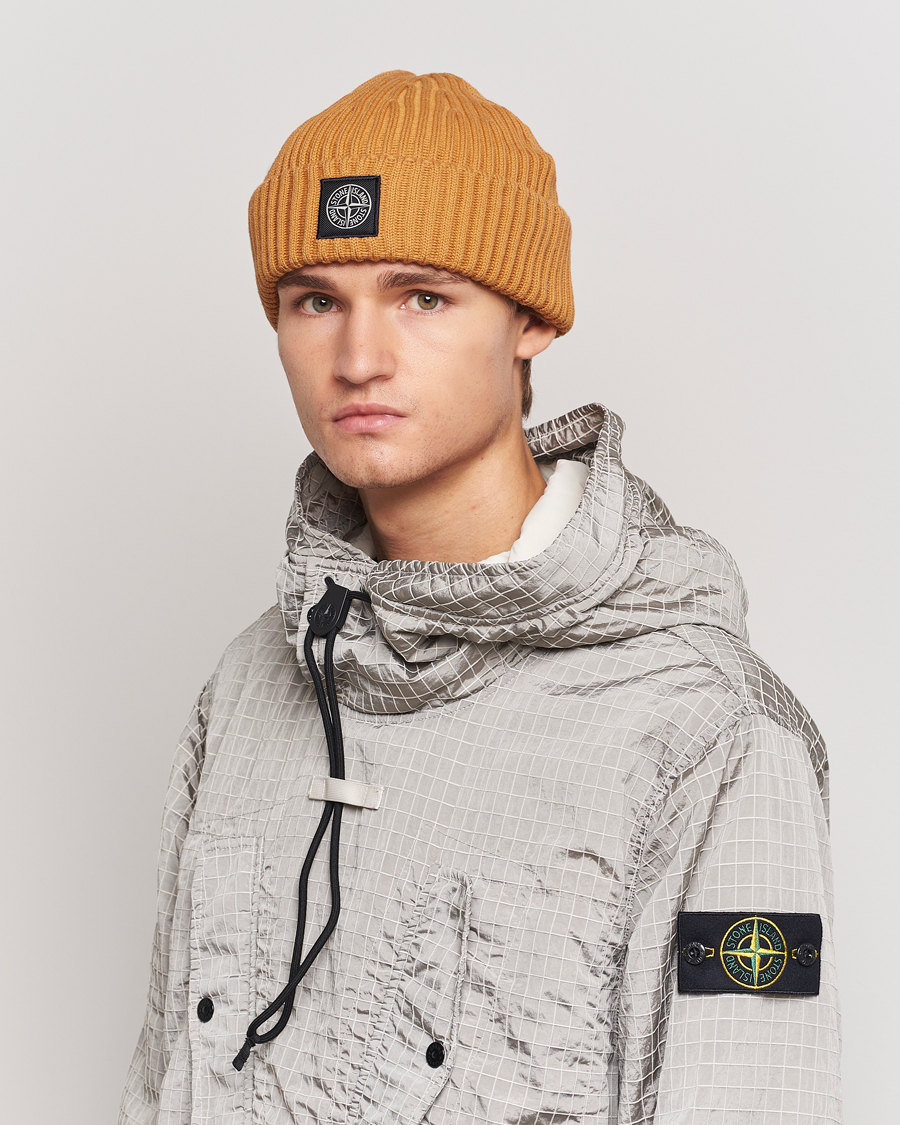 Uomini | Stone Island Full Rib Wool Beanie Rust | Stone Island | Full Rib Wool Beanie Rust
