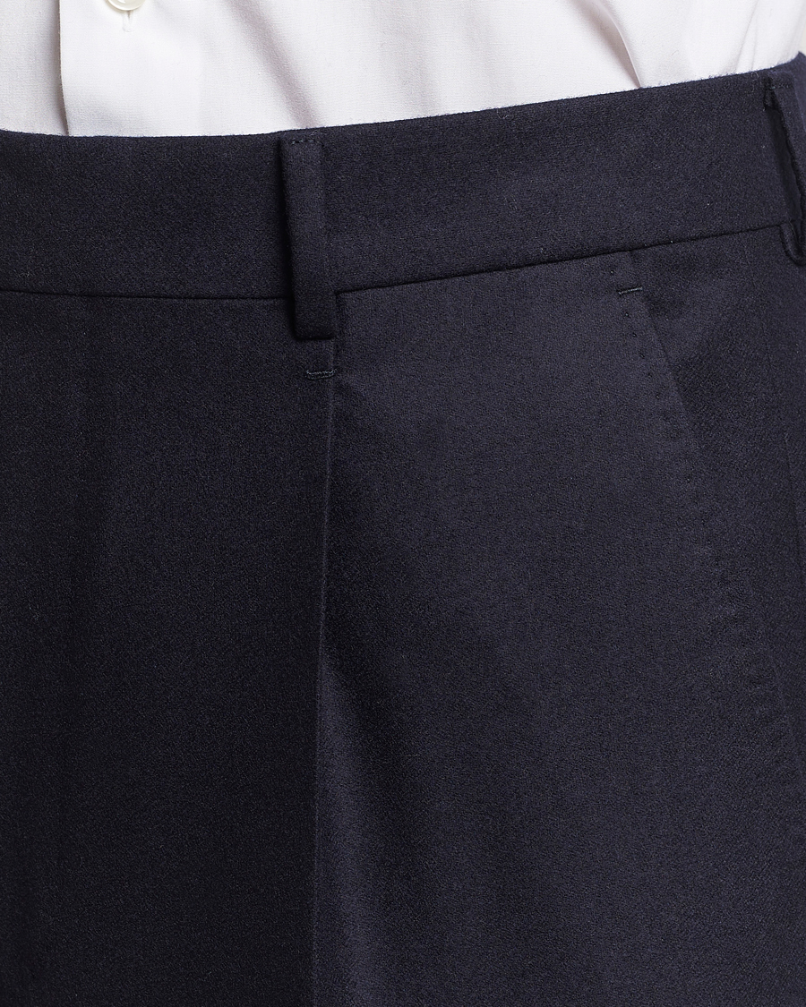 Uomini | Pantaloni | Zegna | Pleated Flannel Trousers Navy