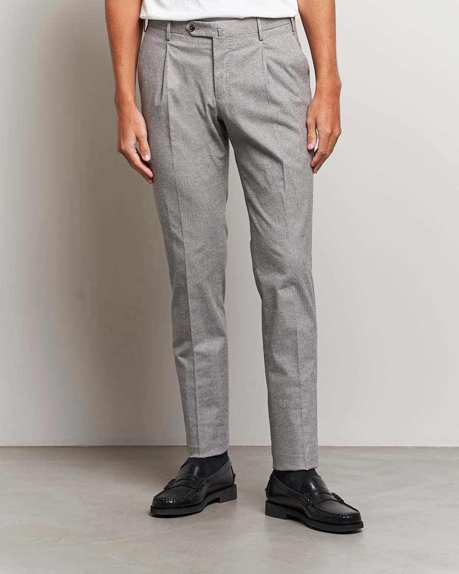 Uomini | Pantaloni | PT01 | Slim Fit Pleated Cotton Flannel Trousers Light Grey