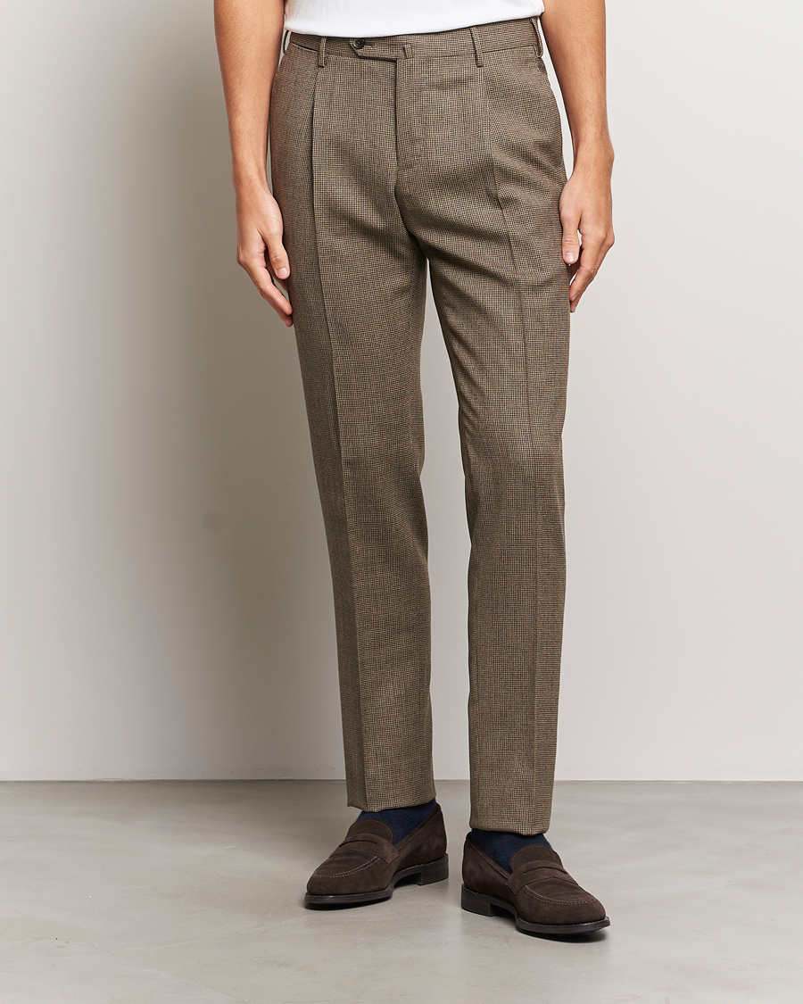 Uomini | Pantaloni | PT01 | Slim Fit Pleated Houndstooth Trousers Light Brown