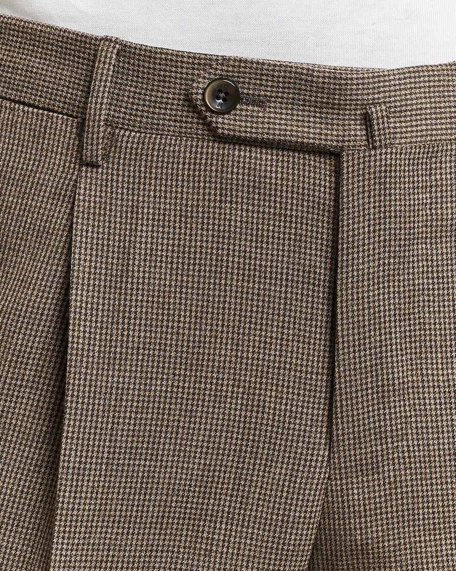 Uomini | Pantaloni | PT01 | Slim Fit Pleated Houndstooth Trousers Light Brown