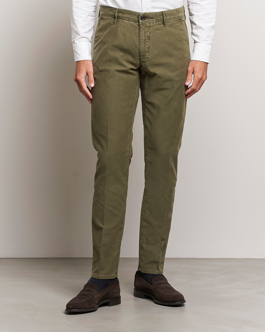 Uomini | Pantaloni | Incotex | Slim Fit Garment Dyed Slacks Military