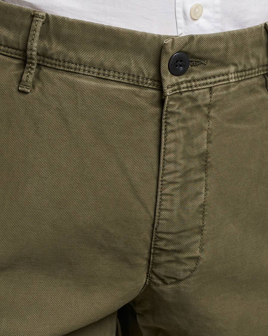 Uomini | Pantaloni | Incotex | Slim Fit Garment Dyed Slacks Military