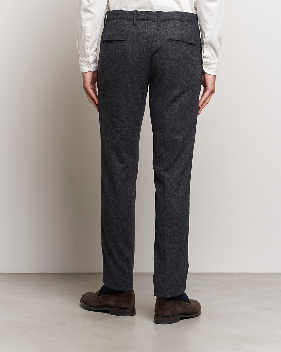 Uomini | Pantaloni | Incotex | Slim Fit Washed Flannel Stretch Slacks Dark Grey