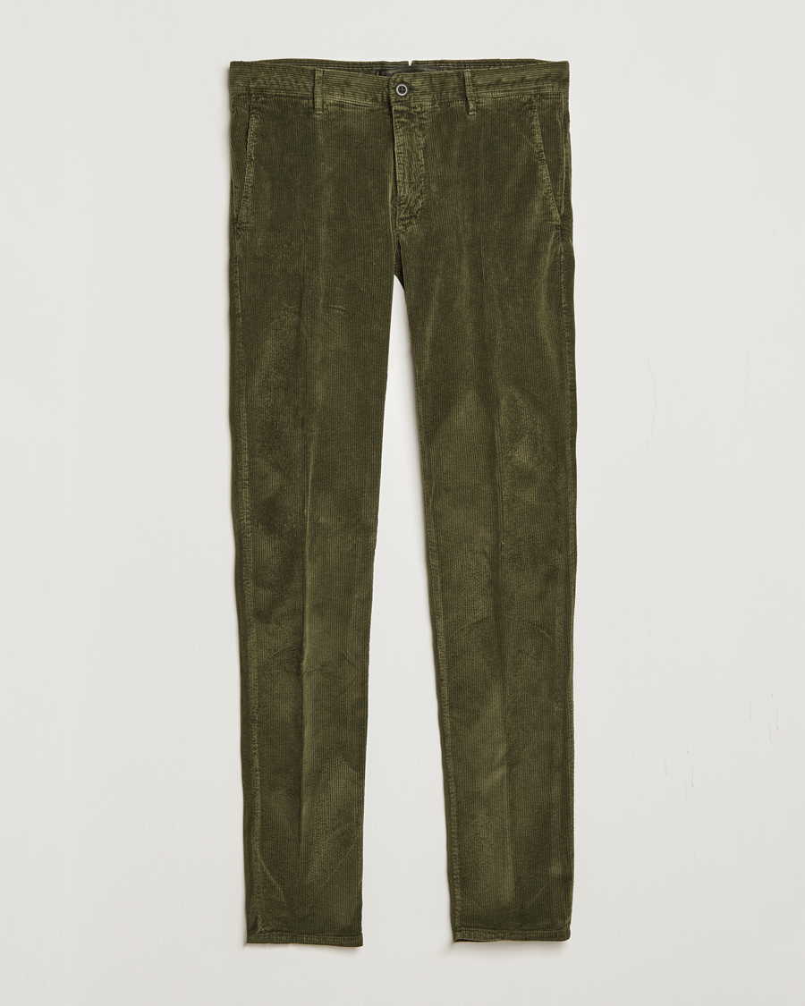 Uomini | Pantaloni | Incotex | Slim Fit Leisure Cord Slacks Forest Green