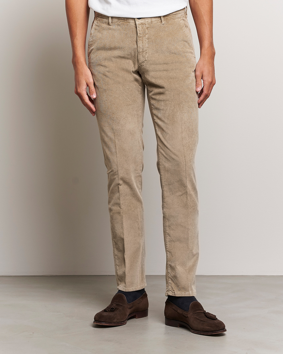 Uomini | Pantaloni | Incotex | Slim Fit Leisure Cord Slacks Beige