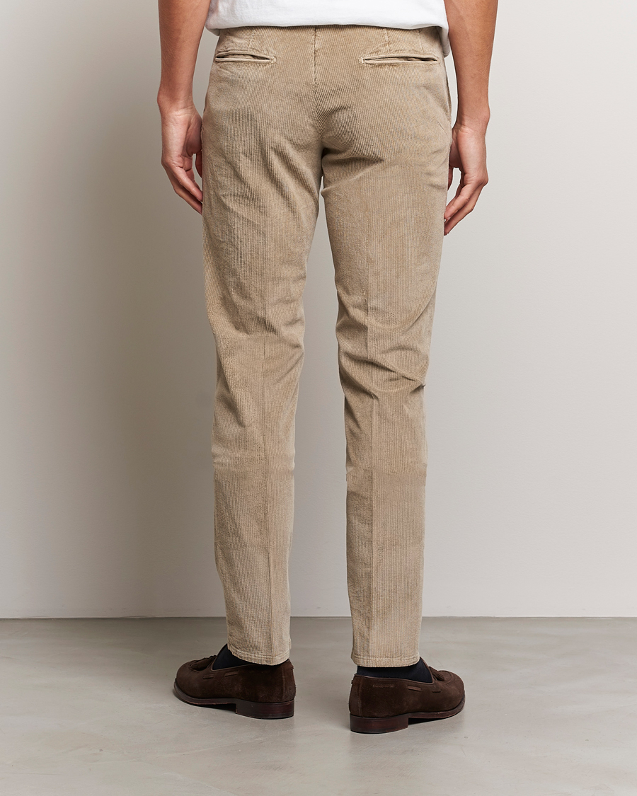 Uomini | Pantaloni | Incotex | Slim Fit Leisure Cord Slacks Beige