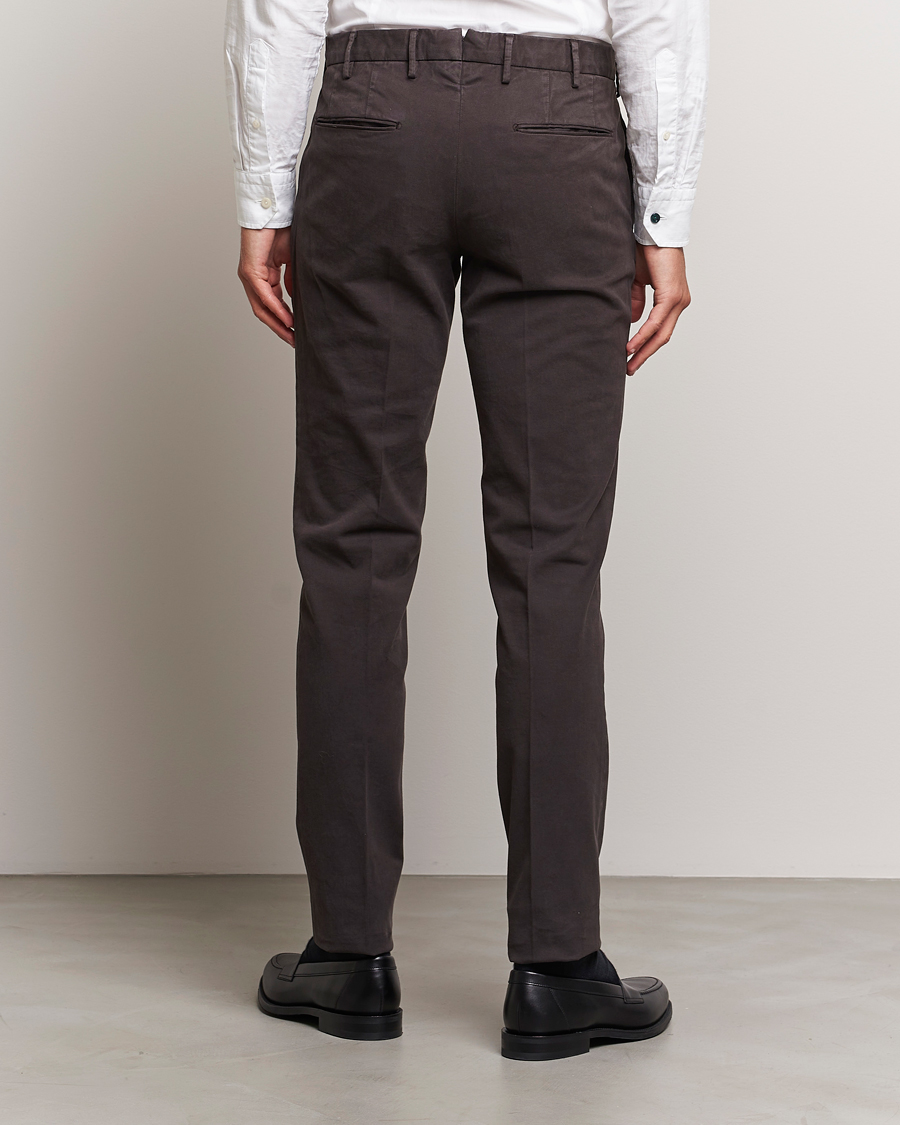 Uomini | Pantaloni | Incotex | Slim Fit Cotton Stretch Chinos Dark Brown