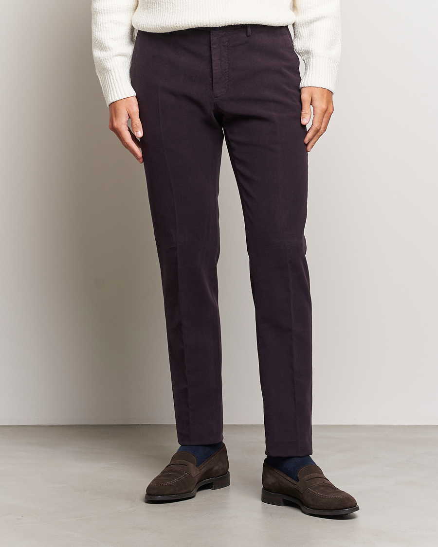 Uomini | Pantaloni | Incotex | Slim Fit Luxury Moleskine Trousers Burgundy