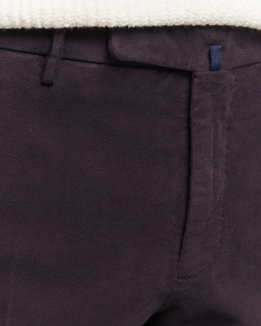 Uomini | Pantaloni | Incotex | Slim Fit Luxury Moleskine Trousers Burgundy